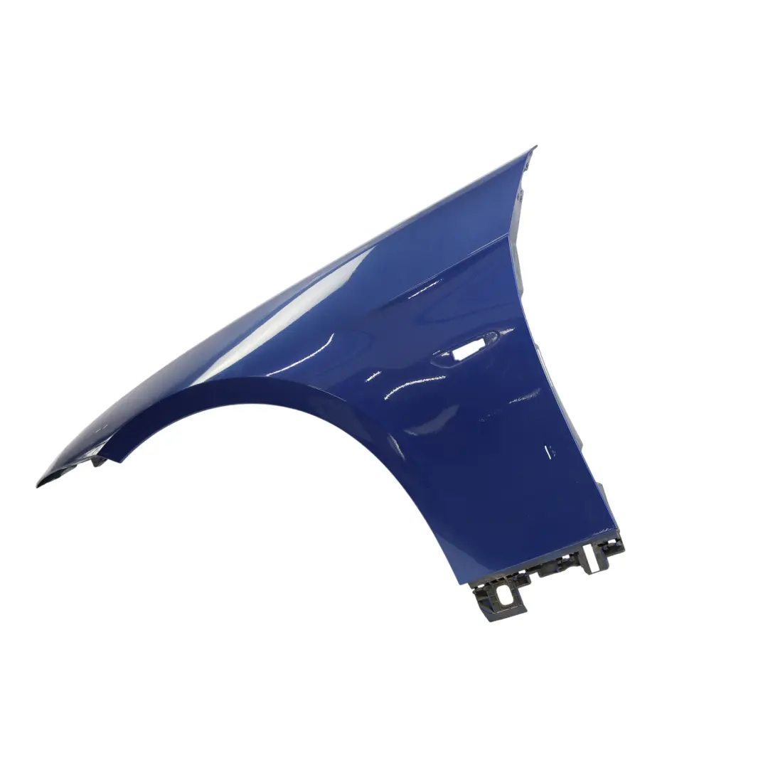 Seitenverkleidung Kotflügel Vorne Links Montegoblau Blau Metallic - A51 für BMW E92 mit Teilenummer 2155919 BMW E92 Seitenverkleidung Kotflügel Vorne Links Montegoblau Blau Metallic - A51 - SKU 2155919-MTB1 - Teilenummer 2155919