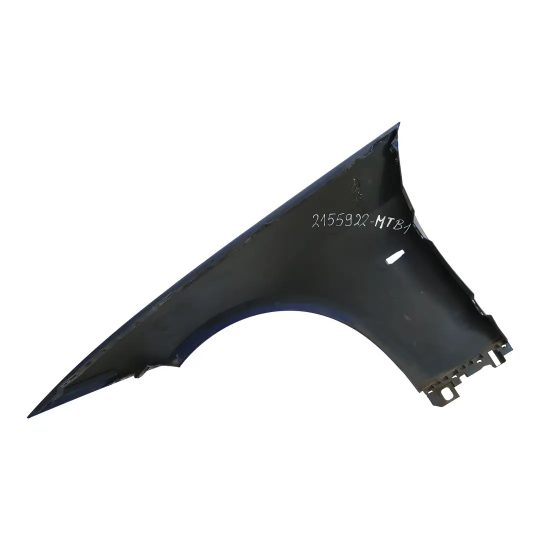 Panel Lateral Guardabarros Delantero Derecho Montegoblau Metallic - A51 para BMW E92 con número de pieza 2155922 BMW E92 Panel Lateral Guardabarros Delantero Derecho Montegoblau Metallic - A51 - SKU 2155922-MTB1 - Número de pieza 2155922