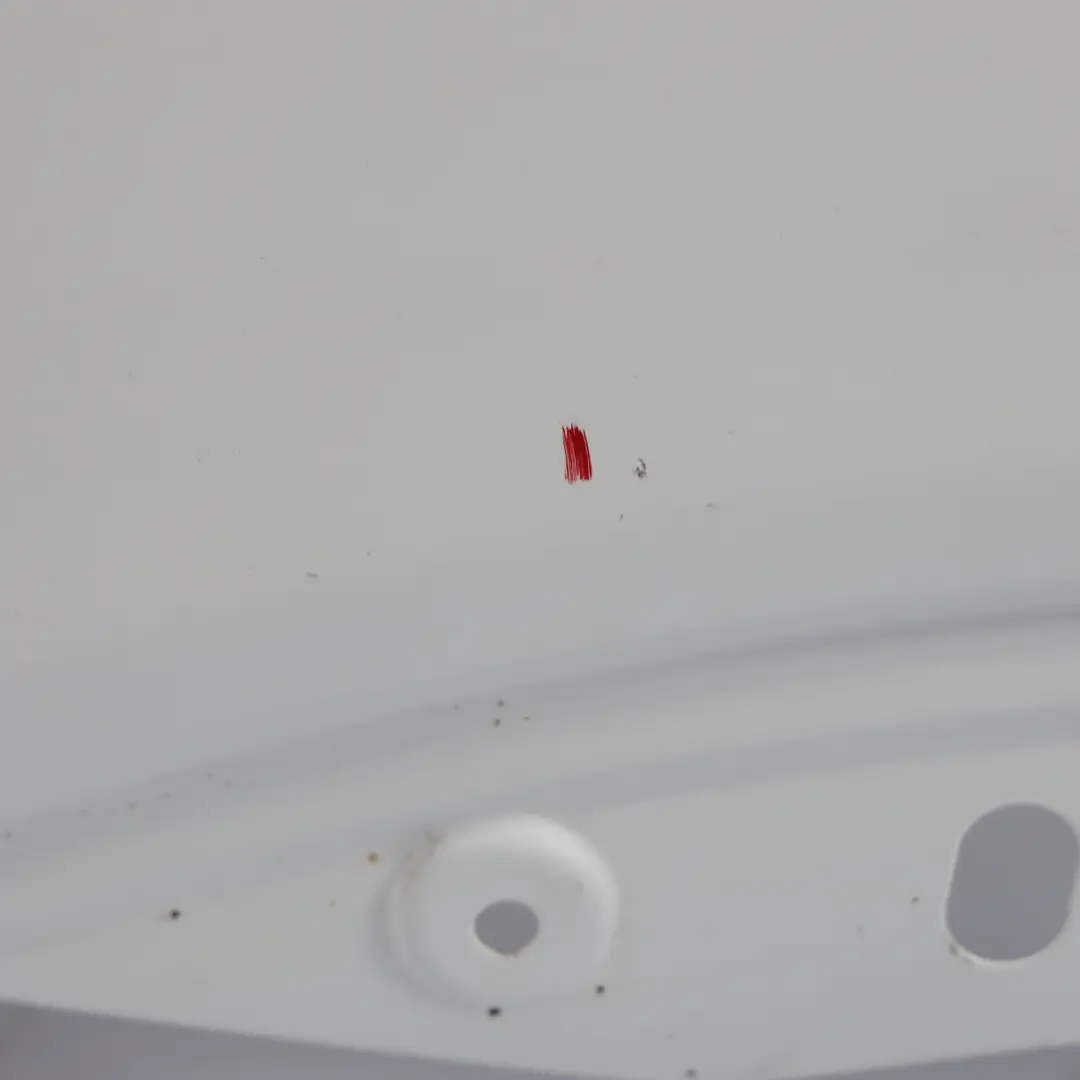 Pannello Laterale Sinistro Parafango Alare Frozen White Bianco - Z2 per Ford Transit con numero di parte 2203290 Ford Transit Pannello Laterale Sinistro Parafango Alare Frozen White Bianco - Z2 - SKU 2203290-FW2 - Numero di parte 2203290