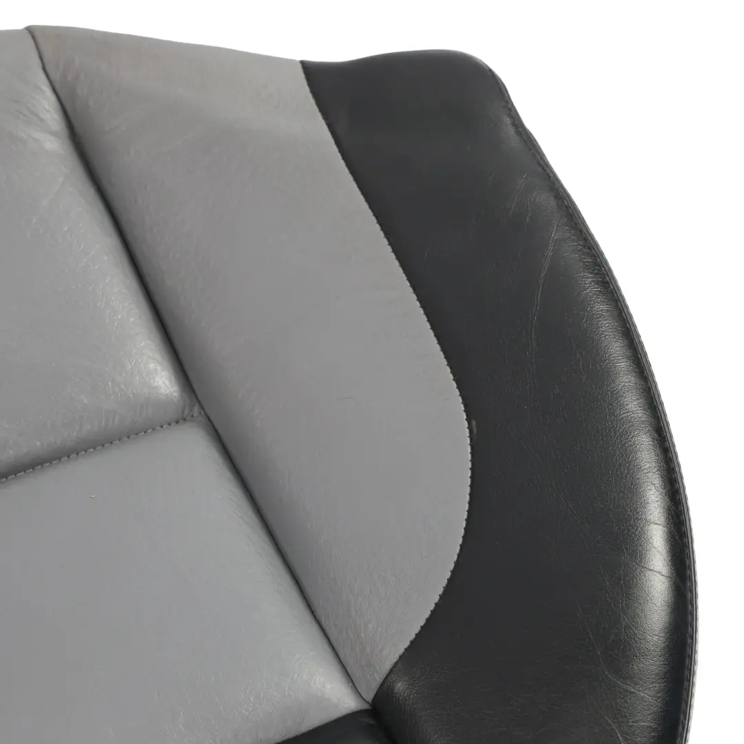 Sedile Posteriore Panchina Interno Divano Pelle Goffrata Nero Argento per BMW E39 M5 con numero di parte 2499723 BMW E39 M5 Sedile Posteriore Panchina Interno Divano Pelle Goffrata Nero Argento - SKU 2499723 - Numero di parte 2499723