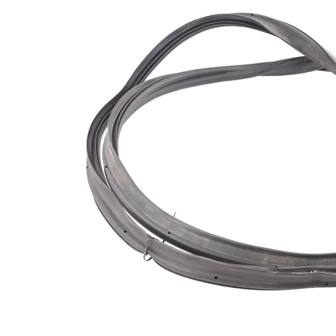 Volkswagen Polo VI AW Rear Boot Lid Trunk Gasket Seal Rubber - SKU 2G6827705E - Part number 2G6827705E