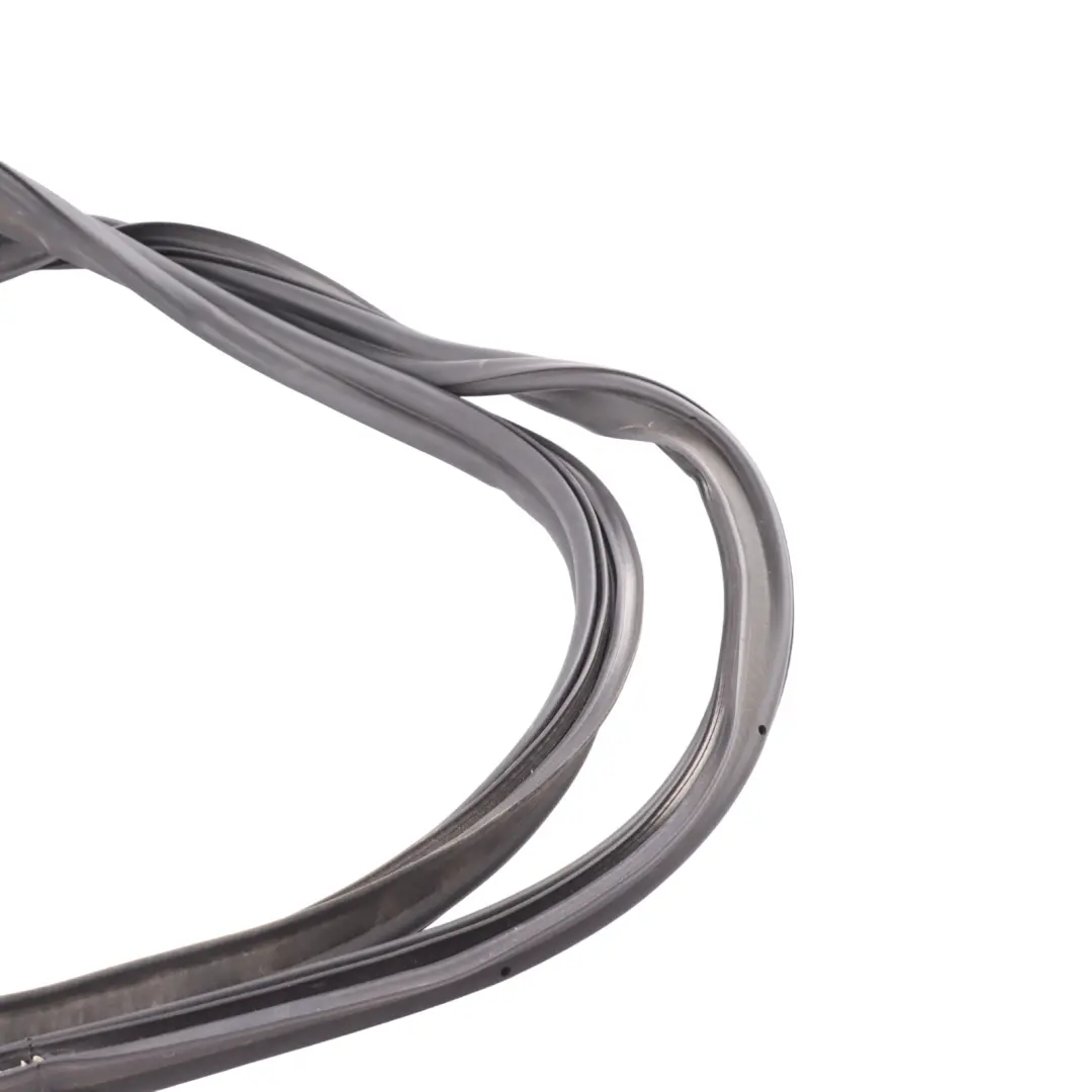 Volkswagen Polo VI AW Rear Boot Lid Trunk Gasket Seal Rubber - SKU 2G6827705E - Part number 2G6827705E