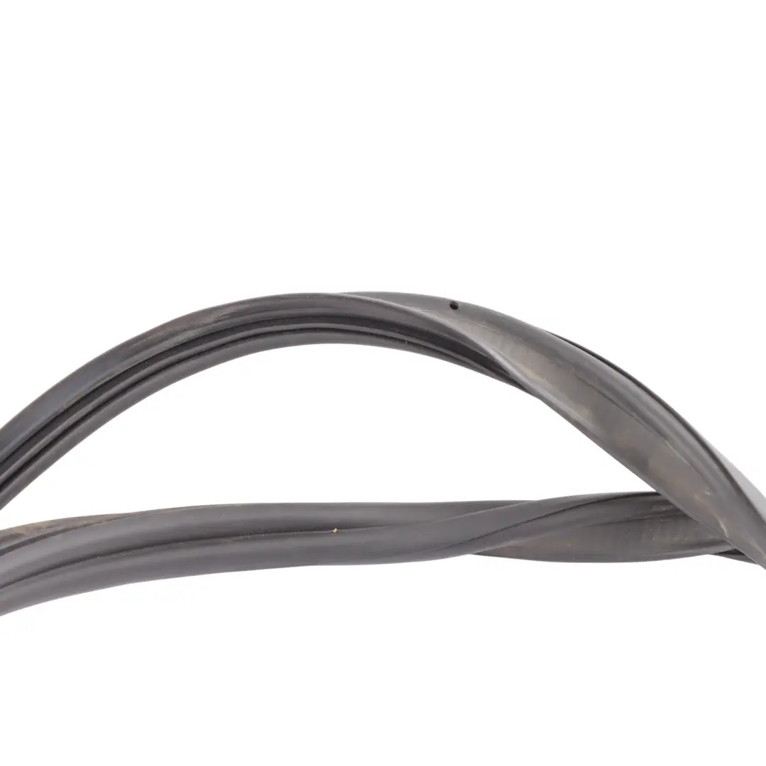 Volkswagen Polo VI AW Rear Boot Lid Trunk Gasket Seal Rubber - SKU 2G6827705E - Part number 2G6827705E
