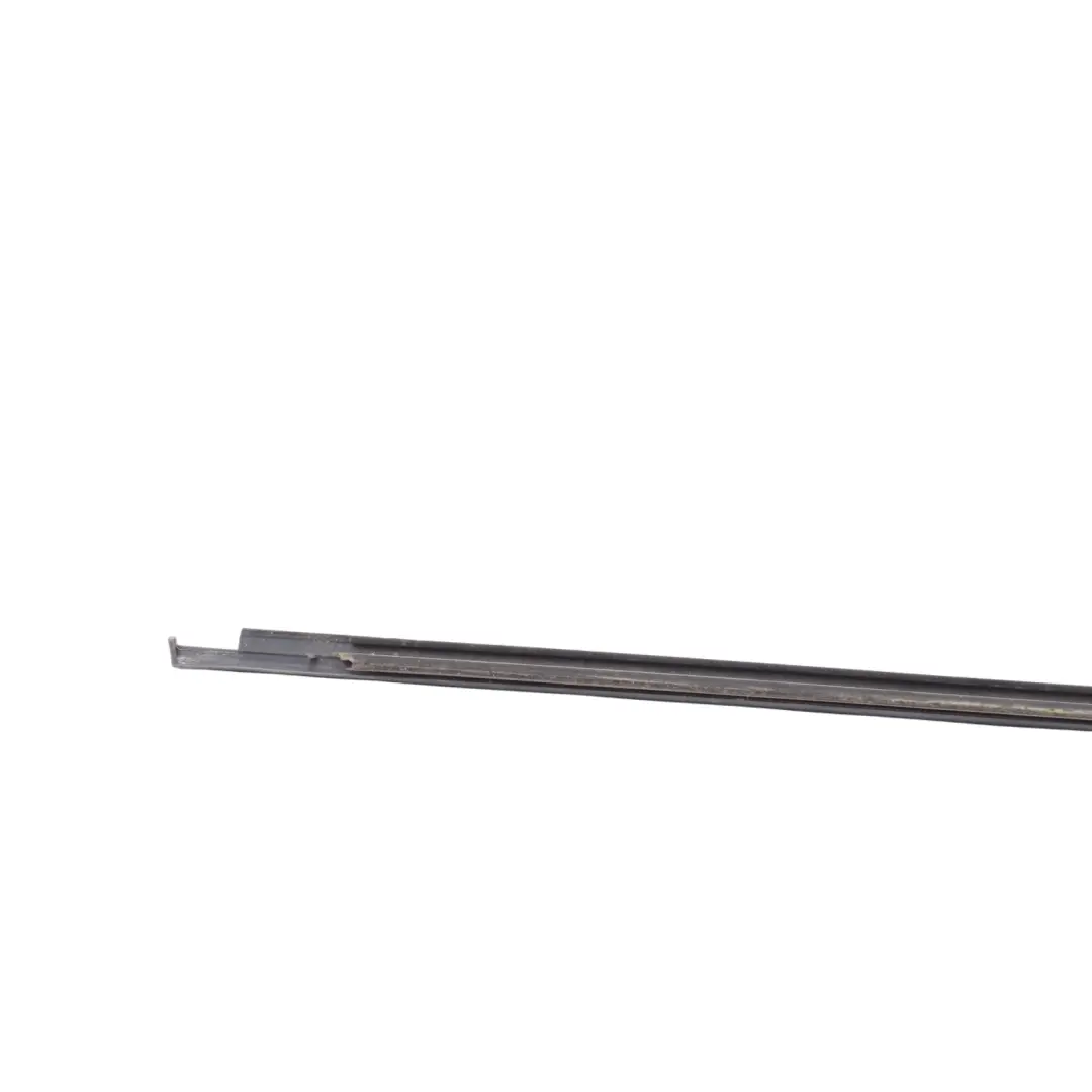 Türfenster Dichtung Hinten Außen Links für Volkswagen Polo VI mit Teilenummer 2GS839477C Volkswagen Polo VI Türfenster Dichtung Hinten Außen Links - SKU 2GS839477C - Teilenummer 2GS839477C