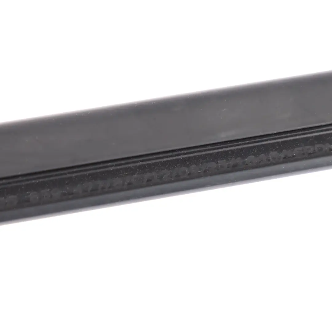 Door Window Seal Gasket Outer Right O/S to Volkswagen Polo VI Rear with Part number 2GS839478C Volkswagen Polo VI Rear Door Window Seal Gasket Outer Right O/S - SKU 2GS839478C - Part number 2GS839478C