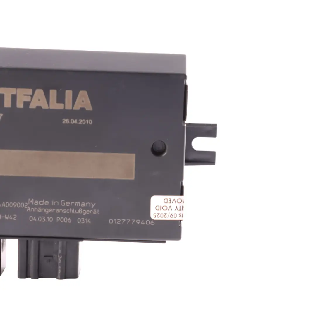 7L Towing Hitch Trailer Hook Module Control Unit to VW Touareg with Part number 300001506667 VW Touareg 7L Towing Hitch Trailer Hook Module Control Unit - SKU 300001506667 - Part number 300001506667