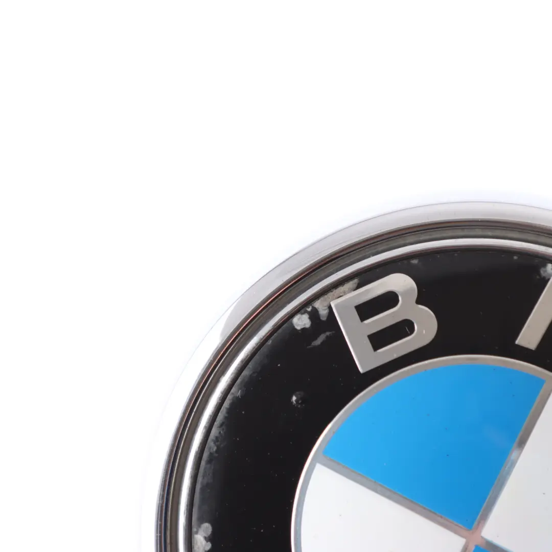 Heck lKappe Koffer Raum Emblem Logo Hinten für BMW X3 E83 mit Teilenummer 3401005 BMW X3 E83 Heck lKappe Koffer Raum Emblem Logo Hinten - SKU 3401005-2 - Teilenummer 3401005