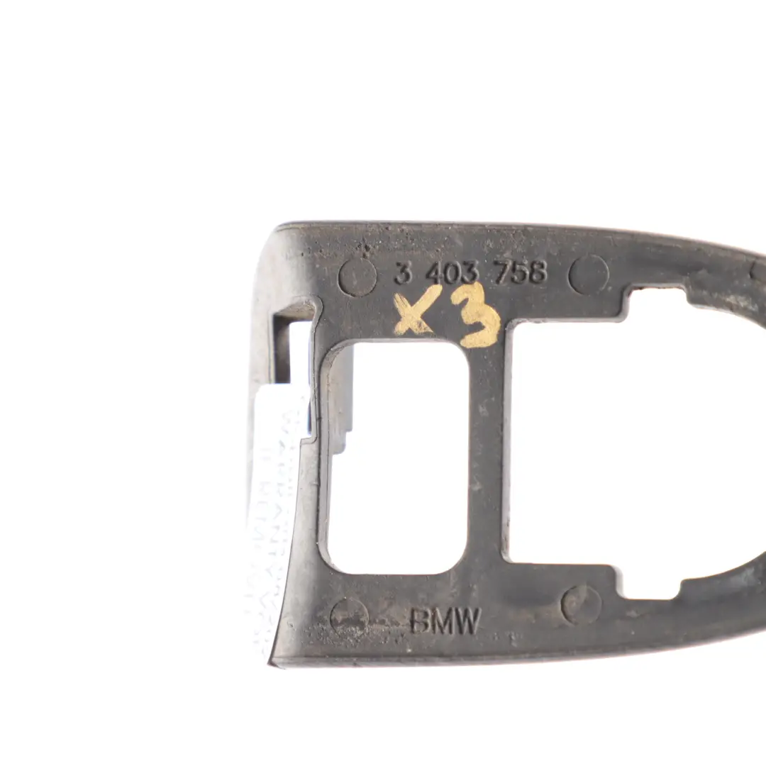 Poignée de Porte Avant Base Serrure Cylindre Droite pour BMW X3 E83 à propos du numéro de pièce 3403758 BMW X3 E83 Poignée de Porte Avant Base Serrure Cylindre Droite - SKU 3403758 - Numéro de pièce 3403758