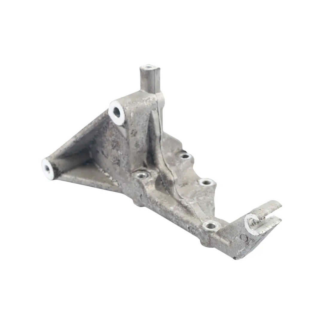 Hyundai H-1 Lichtmaschinenhalter Halterung 2.5 CRDI Diesel - SKU 374724A011 - Teilenummer 374724A011