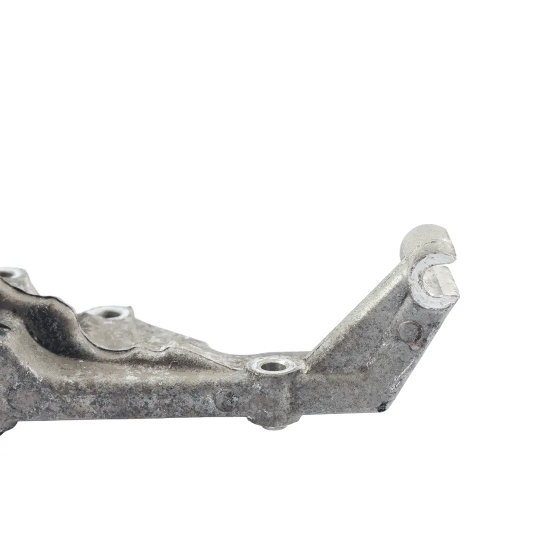 Hyundai H-1 Supporto Staffa Supporto Alternatore 2.5 CRDI Diesel - SKU 374724A011 - Numero di parte 374724A011