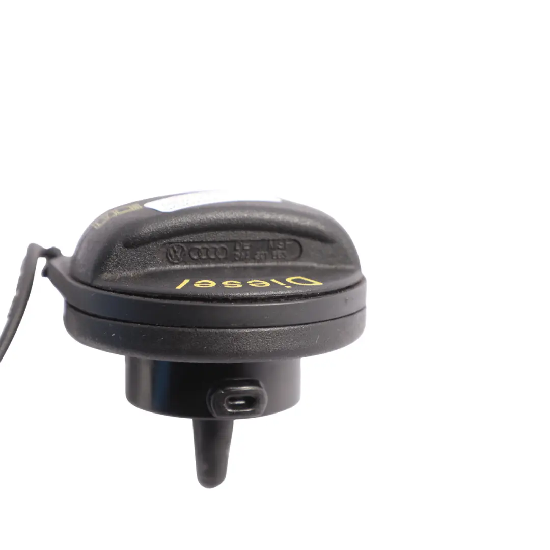 Filler Cap Screw Diesel to Volkswagen Passat B7 Fuel Tank with Part number 3AA201550L Volkswagen Passat B7 Fuel Tank Filler Cap Screw Diesel - SKU 3AA201550L - Part number 3AA201550L
