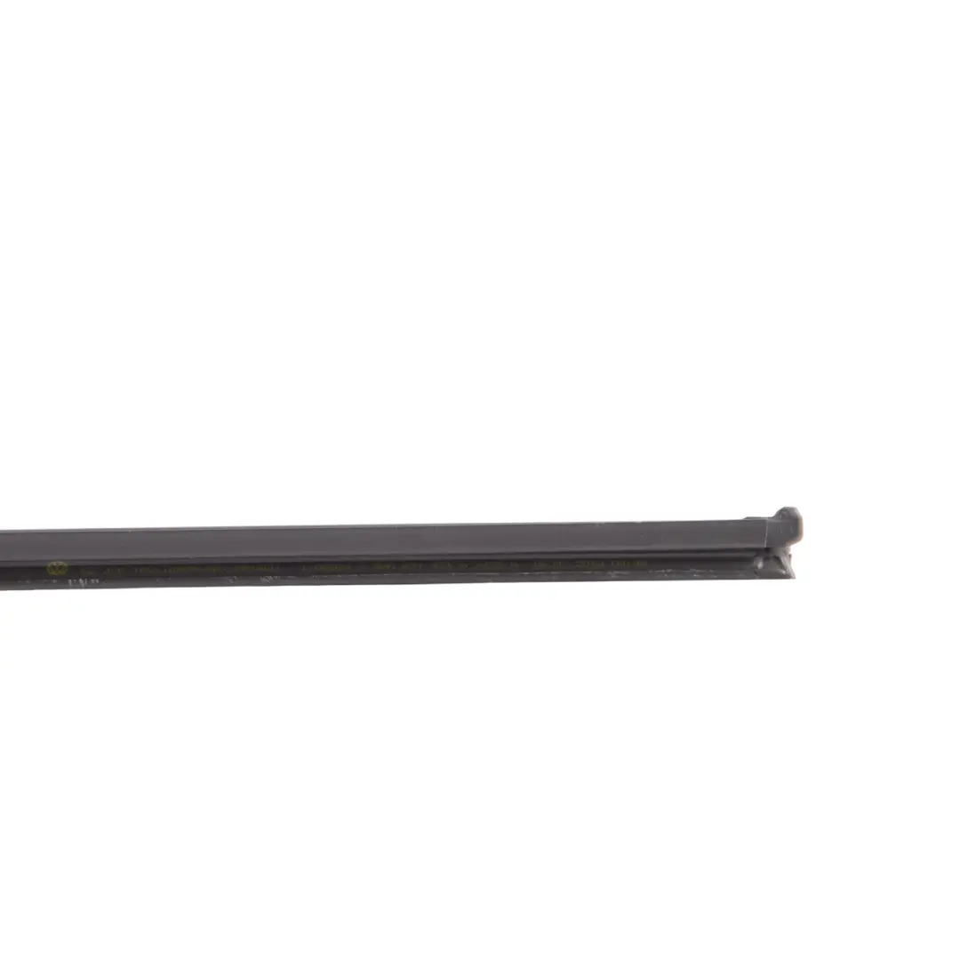 Fensterdichtung Tür Vorne Innen Links für Volkswagen Passat B7 mit Teilenummer 3AA837471A Volkswagen Passat B7 Fensterdichtung Tür Vorne Innen Links - SKU 3AA837471A - Teilenummer 3AA837471A
