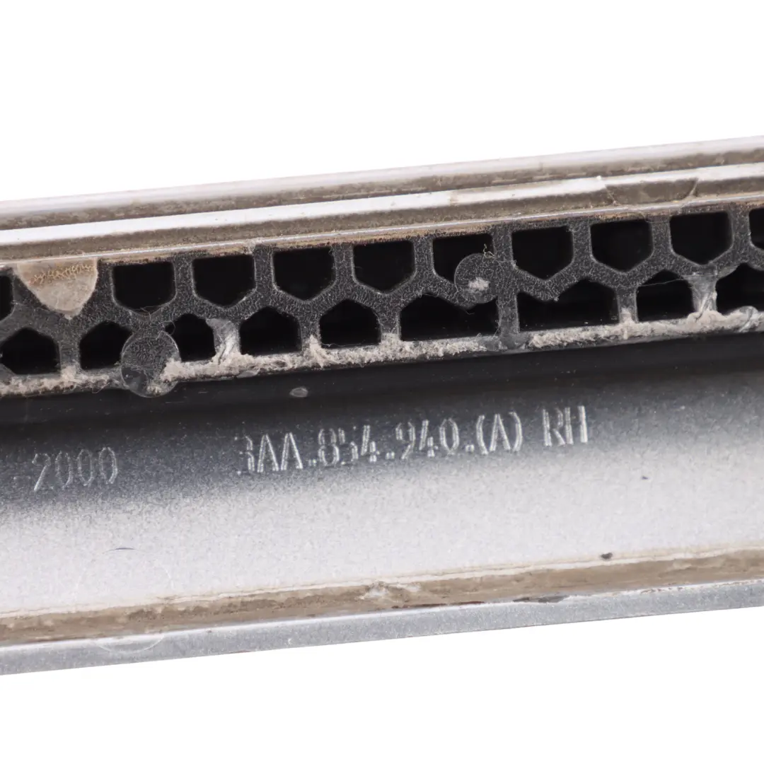 Front Door Moulding Lower Right O/S Reflex Silver - A7W to Volkswagen Passat B7 with Part number 3AA854940A Volkswagen Passat B7 Front Door Moulding Lower Right O/S Reflex Silver - A7W - SKU 3AA854940A-RES - Part number 3AA854940A