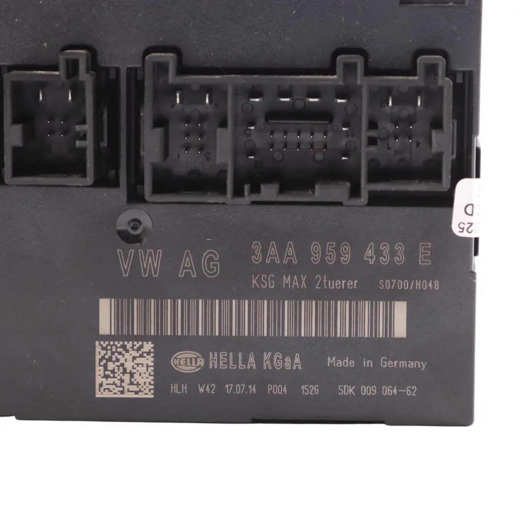 Convenience Body Control Module Unit ECU to VW Volkswagen Passat B7 with Part number 3AA959433E VW Volkswagen Passat B7 Convenience Body Control Module Unit ECU - SKU 3AA959433E - Part number 3AA959433E