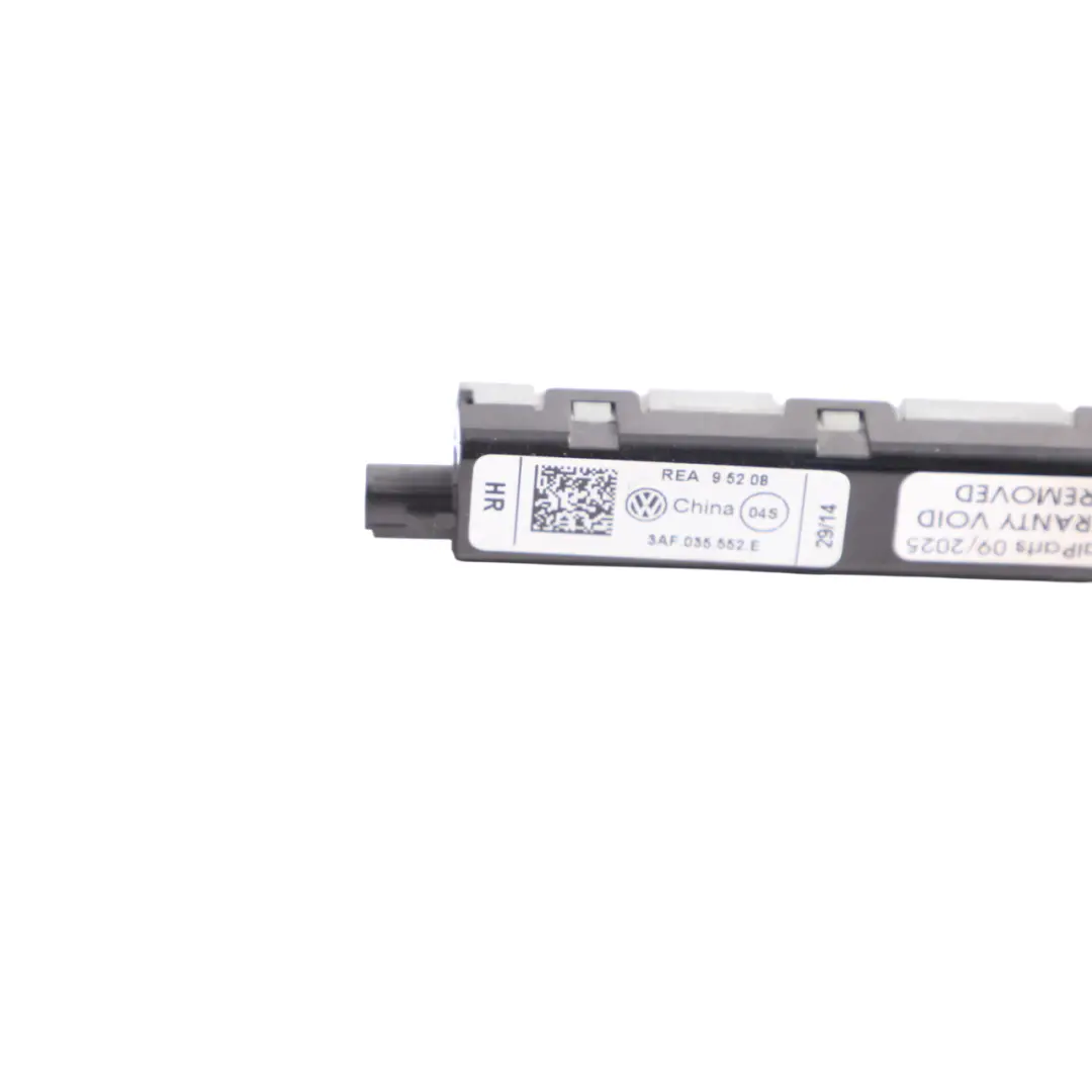 Volkswagen Passat B7 Amplificatore Antenna Radio Destro - SKU 3AF035552E - Numero di parte 3AF035552E