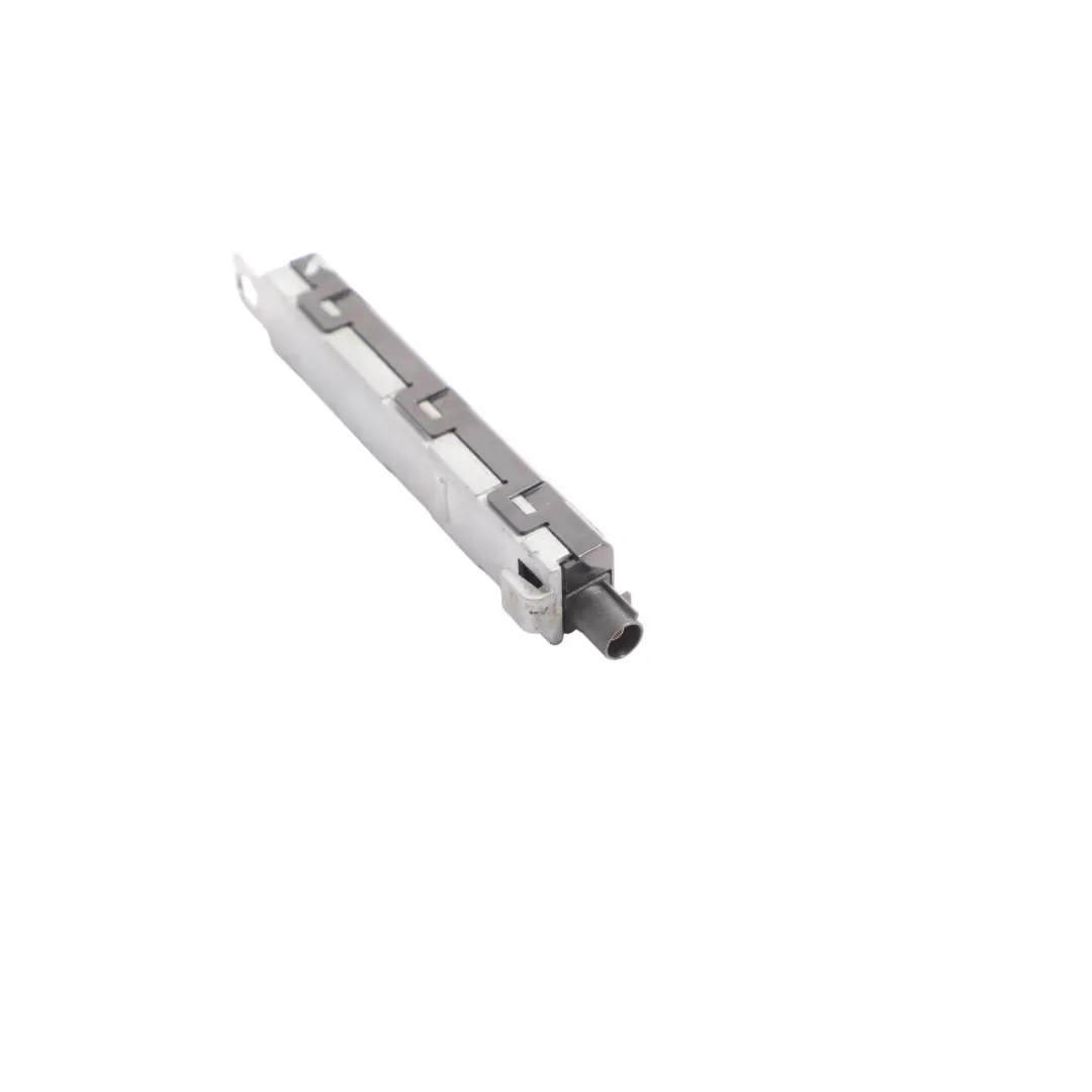 Radio Aerial Antenna Amplifier Right O/S to VW Volkswagen Passat B7 with Part number 3AF035552E VW Volkswagen Passat B7 Radio Aerial Antenna Amplifier Right O/S - SKU 3AF035552E - Part number 3AF035552E