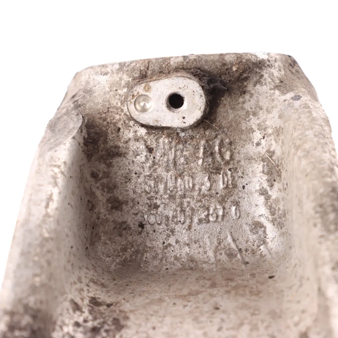 Fusée D'Essieu Avant Gauche pour VW Passat B7 à propos du numéro de pièce 3C0407253F VW Passat B7 Fusée D'Essieu Avant Gauche - SKU 3C0407253F-1 - Numéro de pièce 3C0407253F