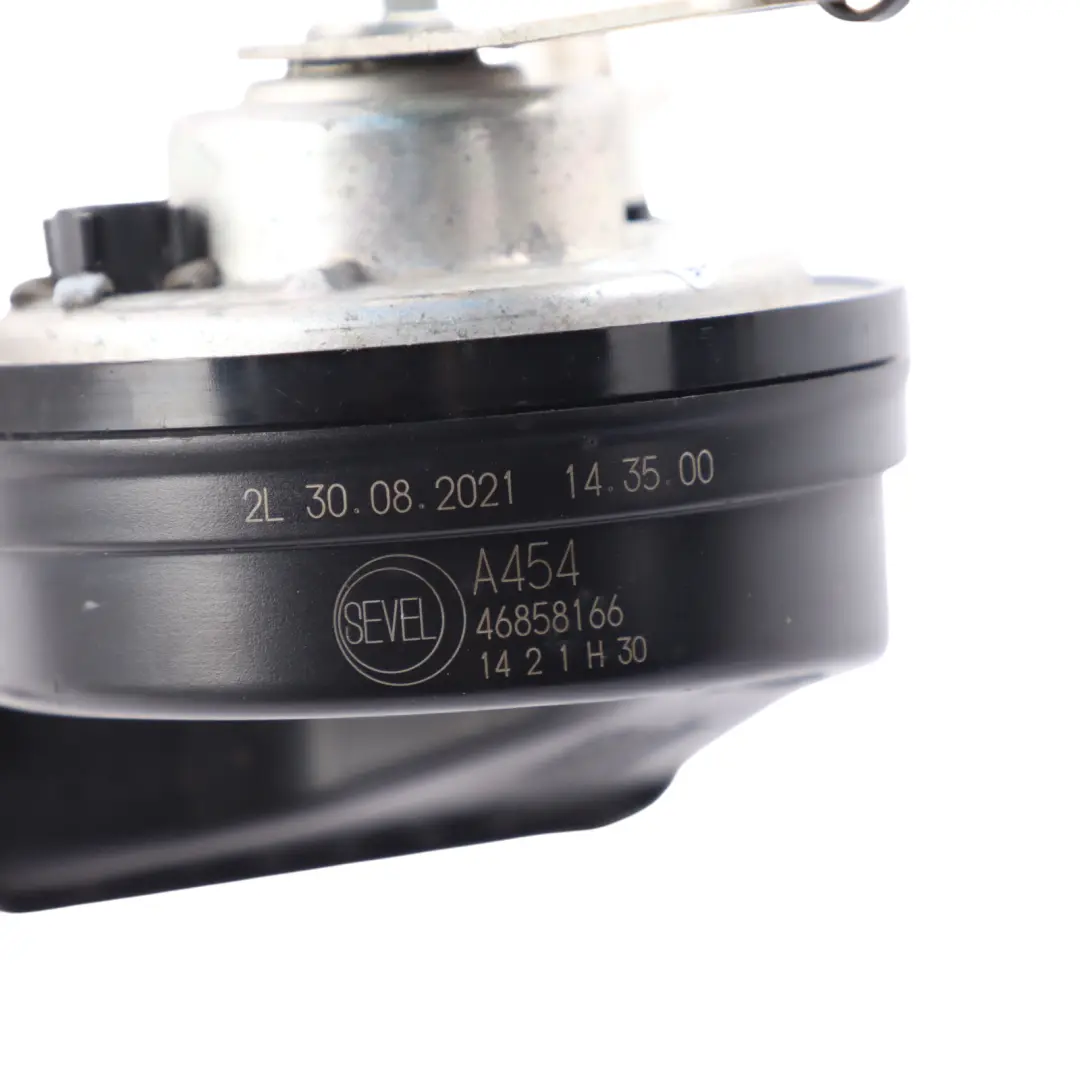 Citroen Relay Fiat Ducato Horn Signal Low Tone Pitch to Peugeot Boxer with Part number 46858166 Peugeot Boxer Citroen Relay Fiat Ducato Horn Signal Low Tone Pitch - SKU 46858166 - Part number 46858166