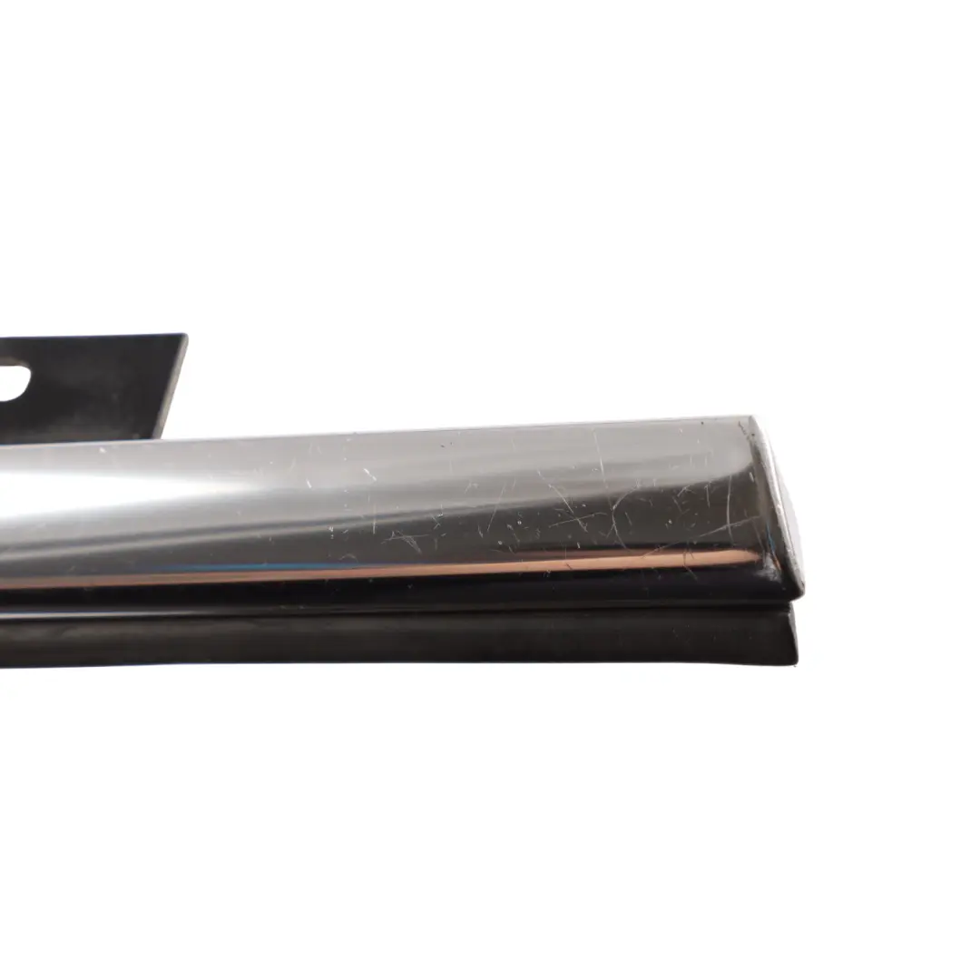 Door Glass Moulding Trim Front Right O/S Chrome to Audi A6 S6 C6 with Part number 4F0853284G Audi A6 S6 C6 Door Glass Moulding Trim Front Right O/S Chrome - SKU 4F0853284G - Part number 4F0853284G