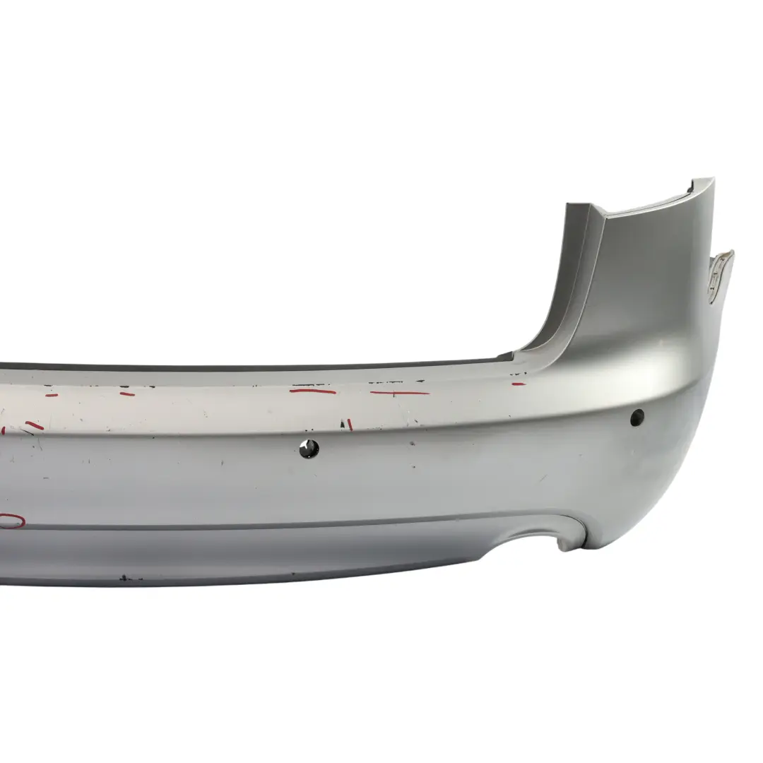 Zderzak Tylny PDC Srebrny Metalik - Y7W do Audi A6 C6 Avant o numerze 4F9807303A Audi A6 C6 Avant Zderzak Tylny PDC Srebrny Metalik - Y7W - SKU 4F9807303A-LS - Numer Części 4F9807303A