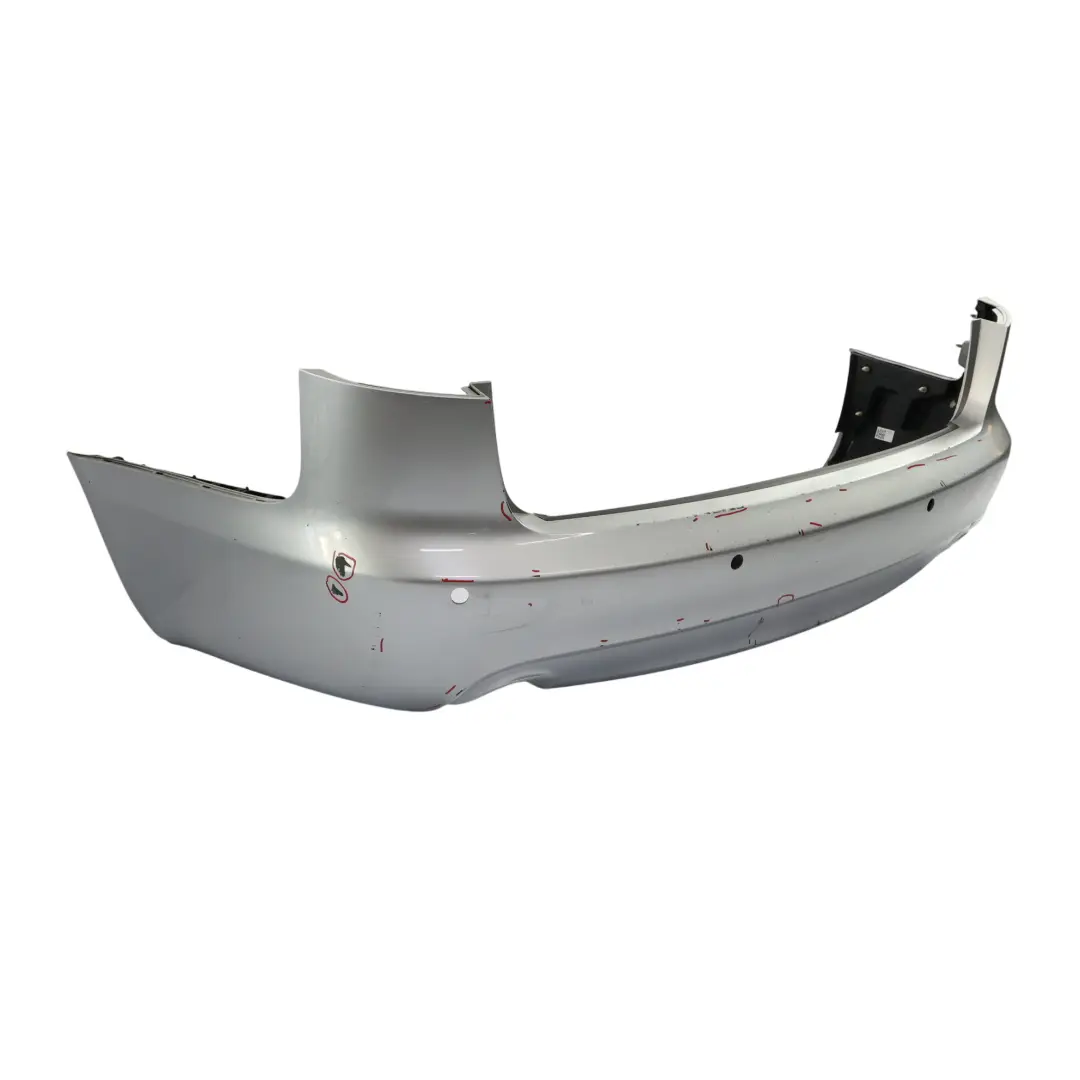 Zderzak Tylny PDC Srebrny Metalik - Y7W do Audi A6 C6 Avant o numerze 4F9807303A Audi A6 C6 Avant Zderzak Tylny PDC Srebrny Metalik - Y7W - SKU 4F9807303A-LS - Numer Części 4F9807303A