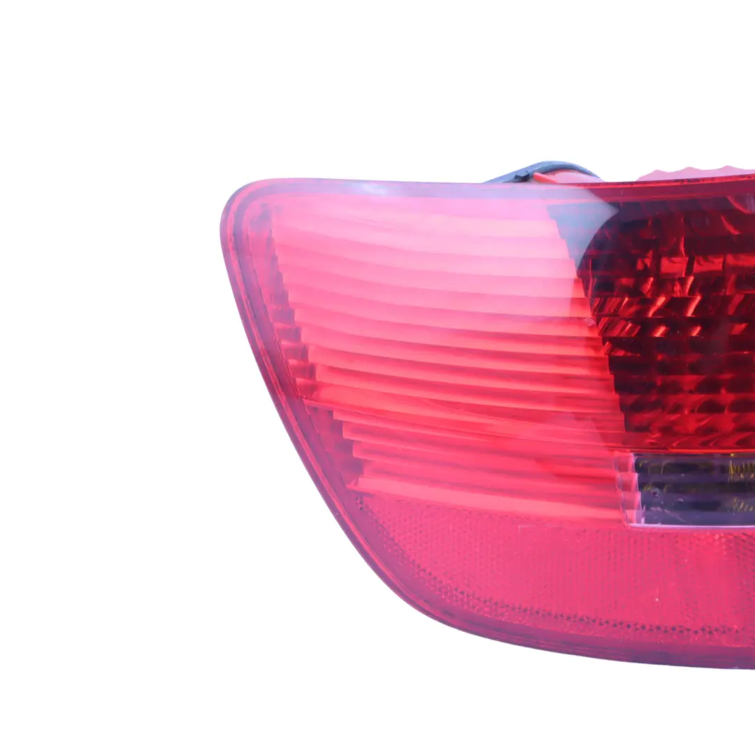 Lampa Tylna Lewa Zewnętrzna Klapy Bagażnika do Audi A6 C6 Avant o numerze 4F9945095 Audi A6 C6 Avant Lampa Tylna Lewa Zewnętrzna Klapy Bagażnika - SKU 4F9945095 - Numer Części 4F9945095