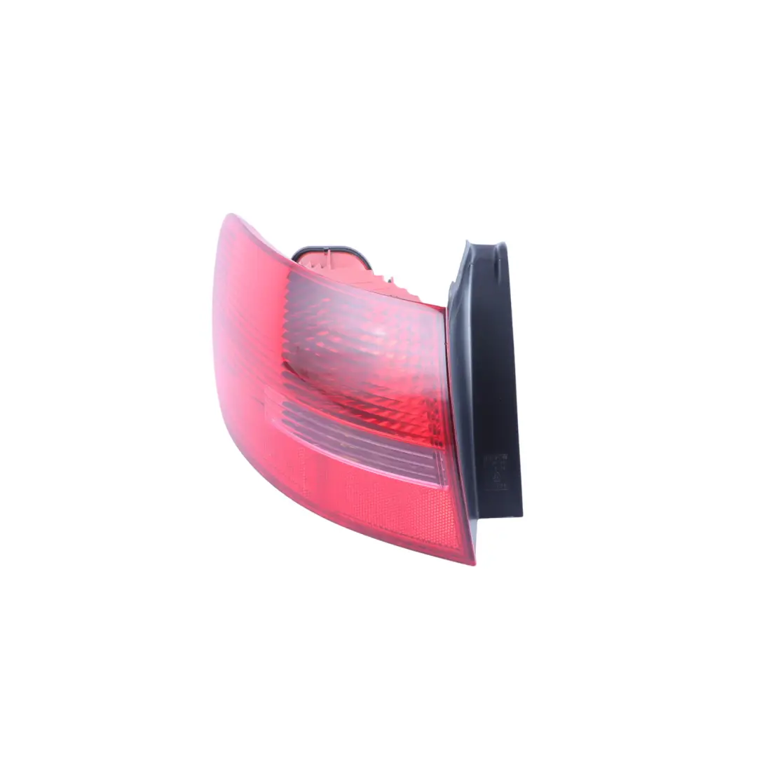 Light Lamp Tailgate Outer Left N/S to Audi A6 C6 Avant Rear with Part number 4F9945095 Audi A6 C6 Avant Rear Light Lamp Tailgate Outer Left N/S - SKU 4F9945095 - Part number 4F9945095
