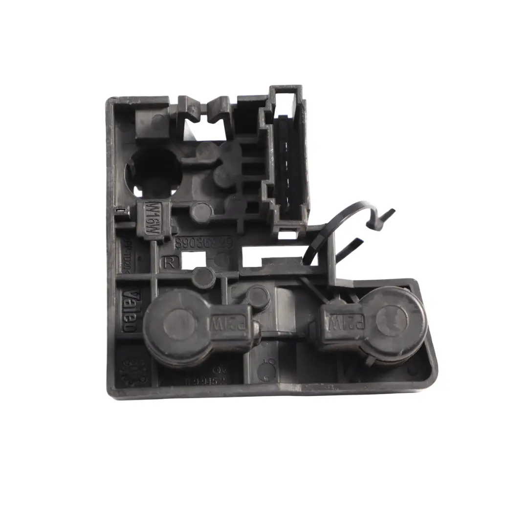 Inner Bulb Holder Socket Tail Gate Rear Right O/S to Audi A6 S6 C6 Avant with Part number 4F9945222 Audi A6 S6 C6 Avant Inner Bulb Holder Socket Tail Gate Rear Right O/S - SKU 4F9945222 - Part number 4F9945222