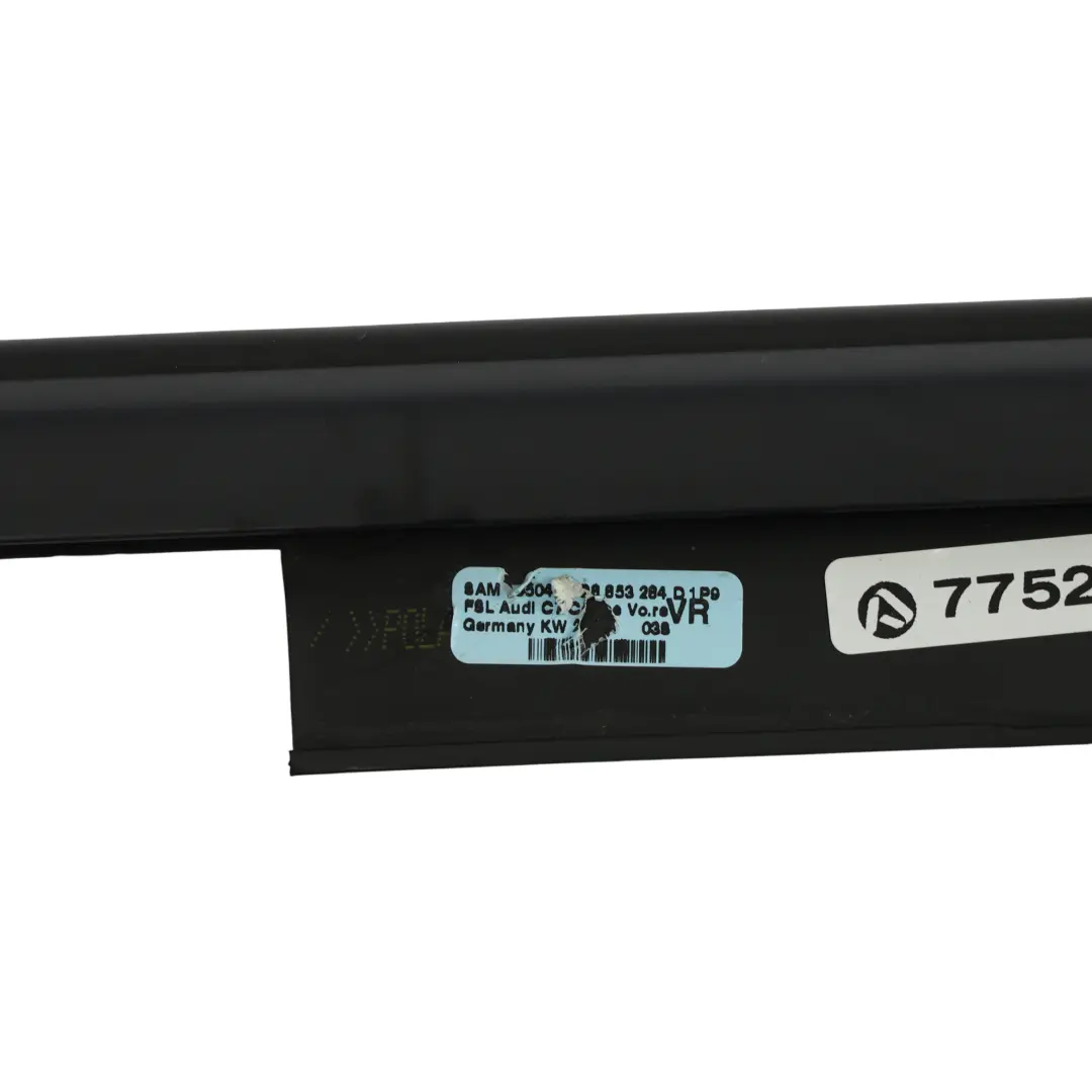 Porta Anteriore Finestra Striscia Meteo Esterna Destra per Audi S7 4G con numero di parte 4G8853284D Audi S7 4G Porta Anteriore Finestra Striscia Meteo Esterna Destra - SKU 4G8853284D - Numero di parte 4G8853284D