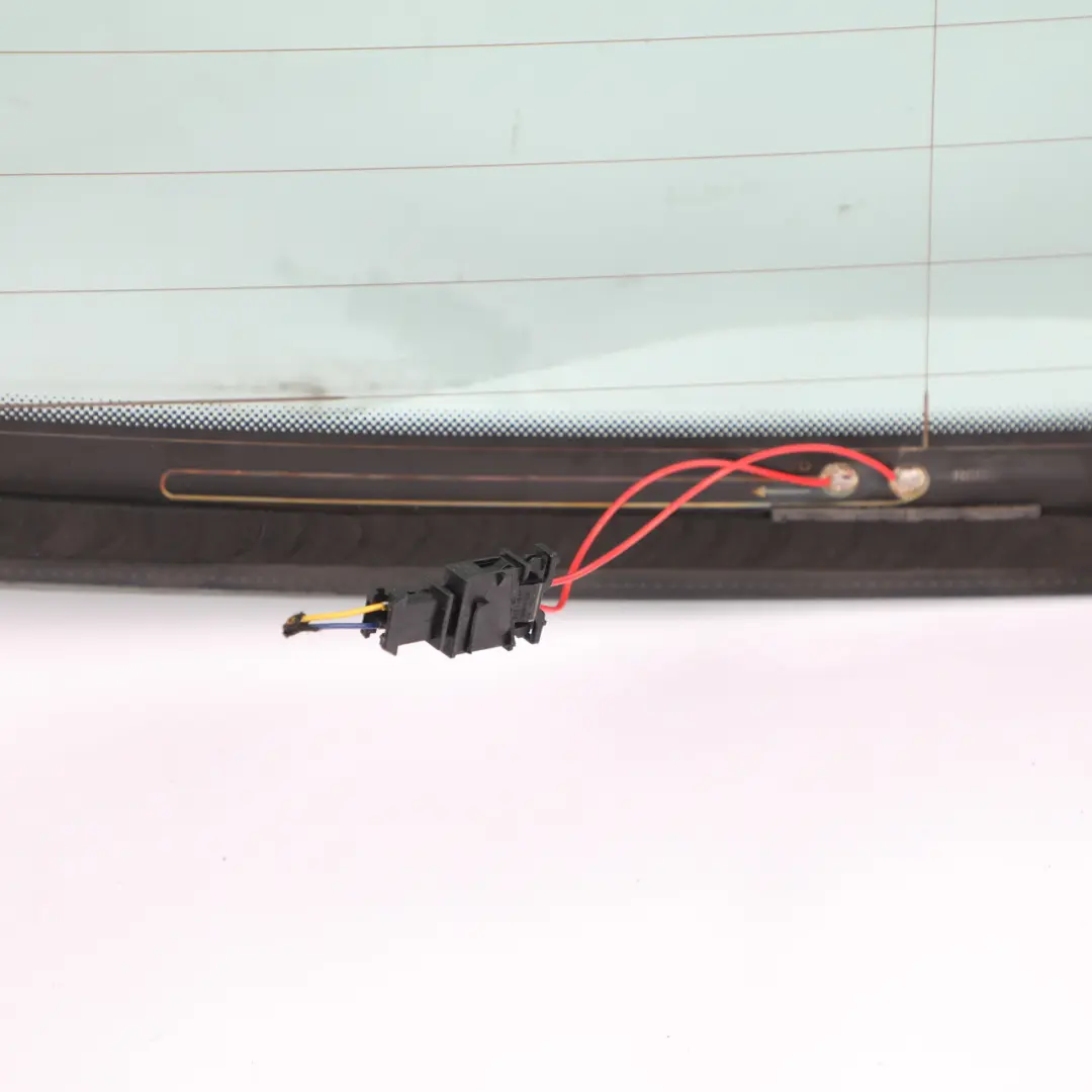 Window Glass Back Glazing Green AS2 to Audi A6 C7 Avant Rear with Part number 4G9845501 Audi A6 C7 Avant Rear Window Glass Back Glazing Green AS2 - SKU 4G9845501 - Part number 4G9845501