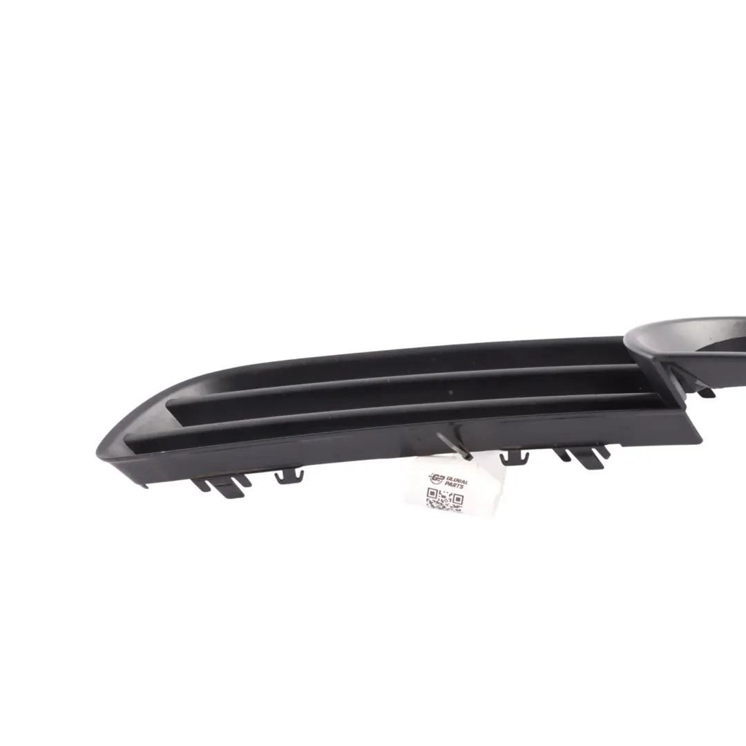 Front Bumper Fog Light Lamp Grille Trim Panel Right O/S to Audi Q7 4L with Part number 4L0807676 Audi Q7 4L Front Bumper Fog Light Lamp Grille Trim Panel Right O/S - SKU 4L0807676 - Part number 4L0807676