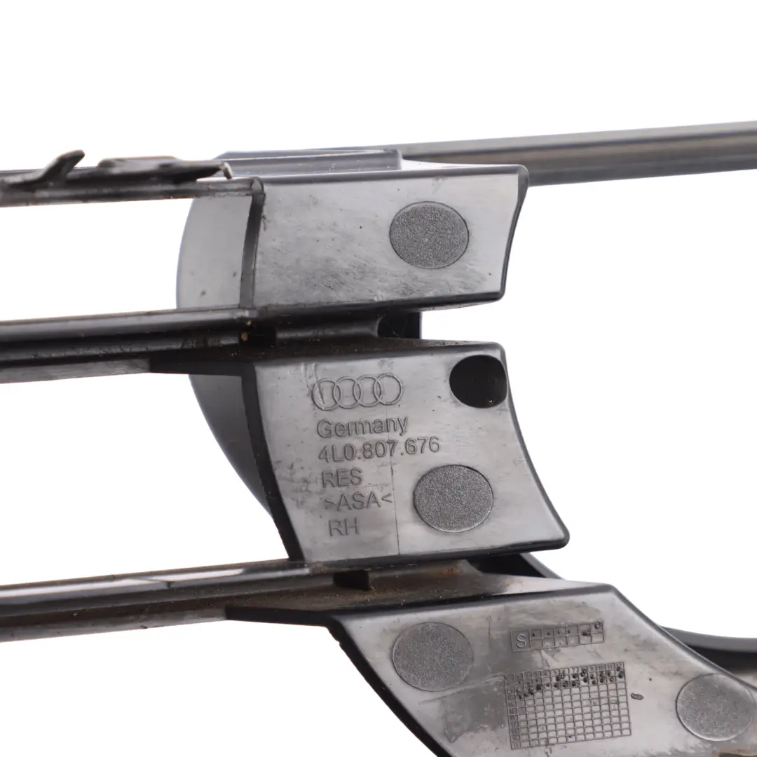 Front Bumper Fog Light Lamp Grille Trim Panel Right O/S to Audi Q7 4L with Part number 4L0807676 Audi Q7 4L Front Bumper Fog Light Lamp Grille Trim Panel Right O/S - SKU 4L0807676 - Part number 4L0807676