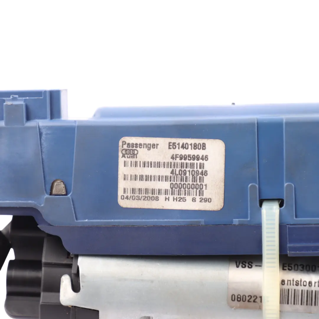 Boot Trunk Tailgate Lift Motor Actuator Right O/S to Audi Q7 4L with Part number 4L0910946 Audi Q7 4L Boot Trunk Tailgate Lift Motor Actuator Right O/S - SKU 4L0827852C - Part number 4L0910946