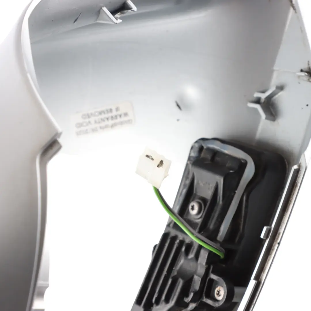 Wing Mirror Casing Cap Left N/S Ice Silver Metallic - X7W to Audi Q7 4L with Part number 4L0857527A Audi Q7 4L Wing Mirror Casing Cap Left N/S Ice Silver Metallic - X7W - SKU 4L0857527A-ICS - Part number 4L0857527A