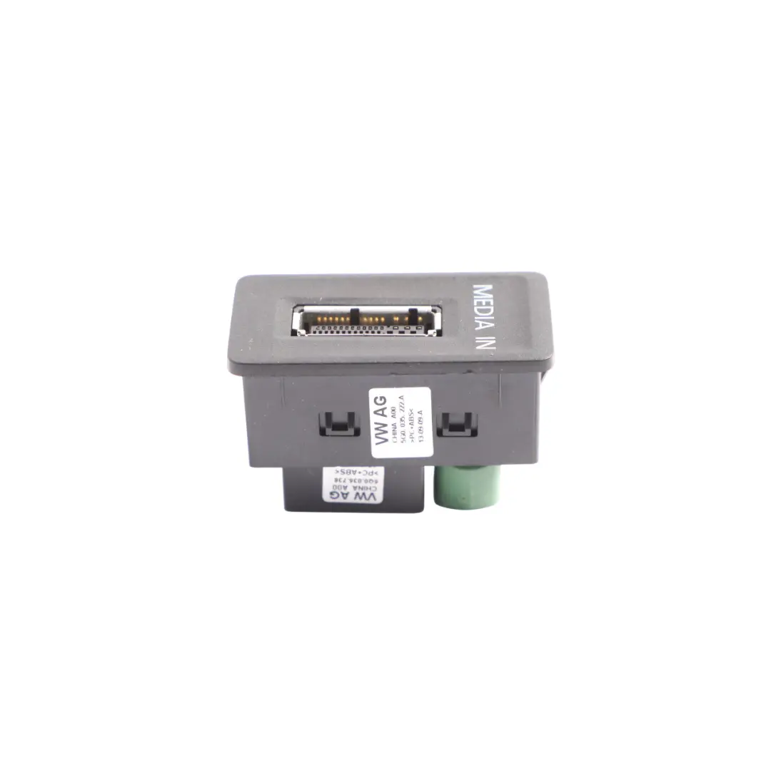 Adattatore Connessione Presa Multimediale 5Q0035736 per Volkswagen Golf Mk7 con numero di parte 5G0035222A Volkswagen Golf Mk7 Adattatore Connessione Presa Multimediale 5Q0035736 - SKU 5G0035222A - Numero di parte 5G0035222A
