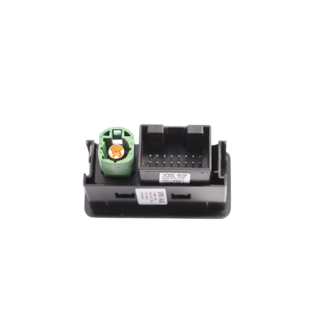 Adattatore Connessione Presa Multimediale 5Q0035736 per Volkswagen Golf Mk7 con numero di parte 5G0035222A Volkswagen Golf Mk7 Adattatore Connessione Presa Multimediale 5Q0035736 - SKU 5G0035222A - Numero di parte 5G0035222A