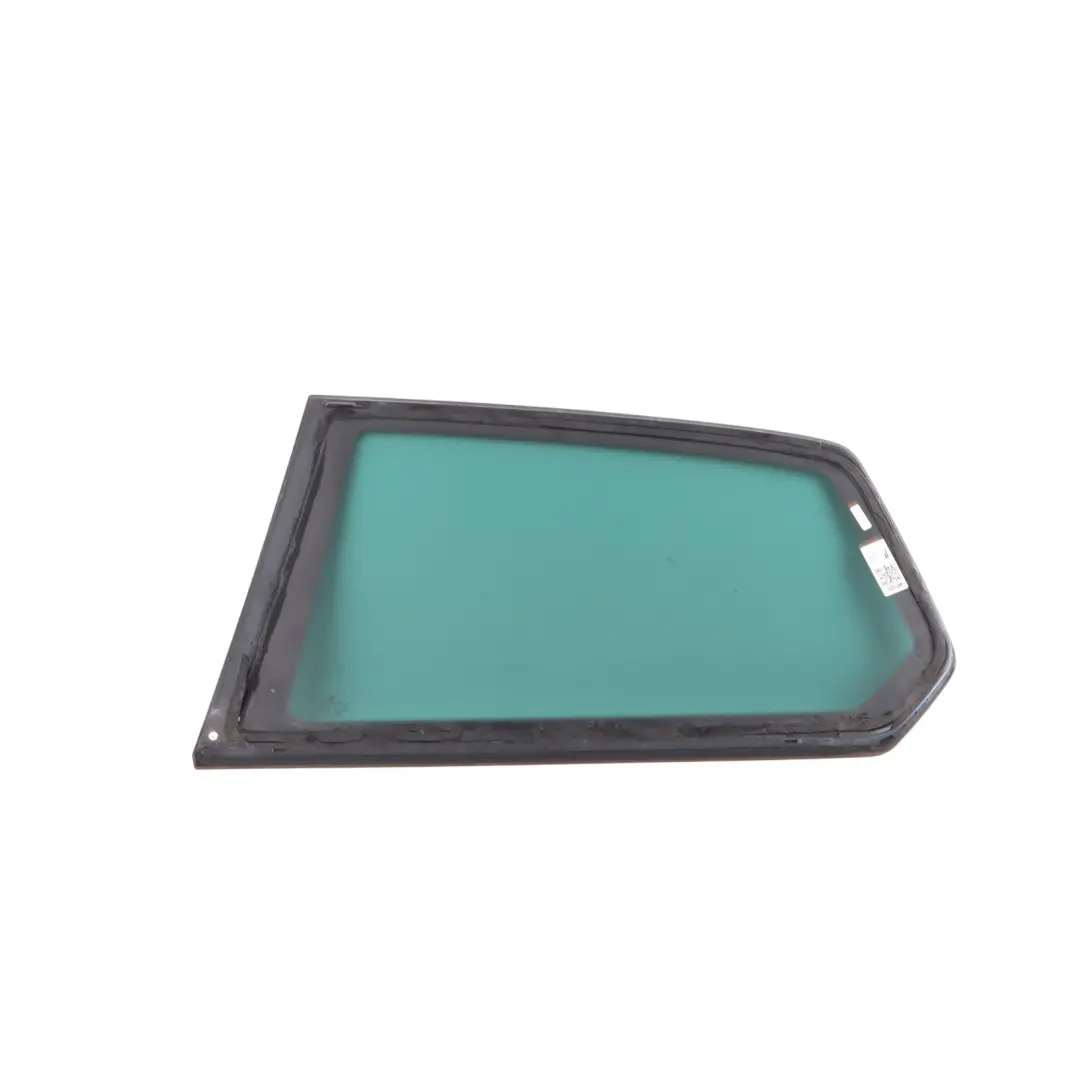 5G Vetro Posteriore Laterale 3D Fisso Colorato Destro per Volkswagen Golf con numero di parte 5G3845042D Volkswagen Golf 5G Vetro Posteriore Laterale 3D Fisso Colorato Destro - SKU 5G3845042D - Numero di parte 5G3845042D