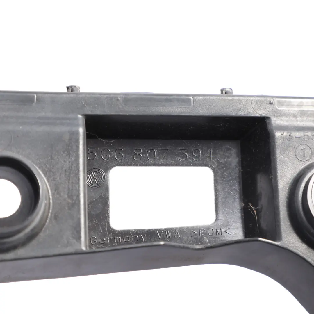 Ślizg Mocowanie Zderzaka Tylnego Tył Prawy do Volkswagen Golf Mk7 o numerze 5G6807394 Volkswagen Golf Mk7 Ślizg Mocowanie Zderzaka Tylnego Tył Prawy - SKU 5G6807394 - Numer Części 5G6807394