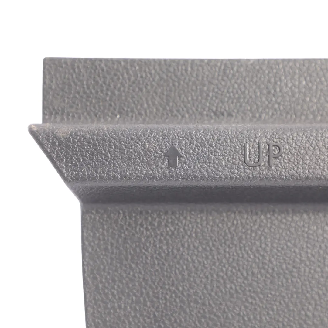 Embellecedor Soporte Suelo Maletero Panel Derecho para Volkswagen Golf Mk7 con número de pieza 5G6867462A Volkswagen Golf Mk7 Embellecedor Soporte Suelo Maletero Panel Derecho - SKU 5G6867462A - Número de pieza 5G6867462A