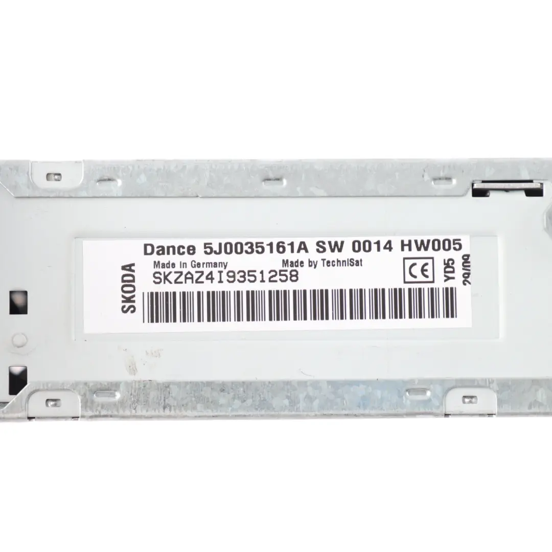 Dance CD Player Audio Stereo Radio Head Unit to Skoda Fabia 5J with Part number 5J0035161A Skoda Fabia 5J Dance CD Player Audio Stereo Radio Head Unit - SKU 5J0035161A - Part number 5J0035161A