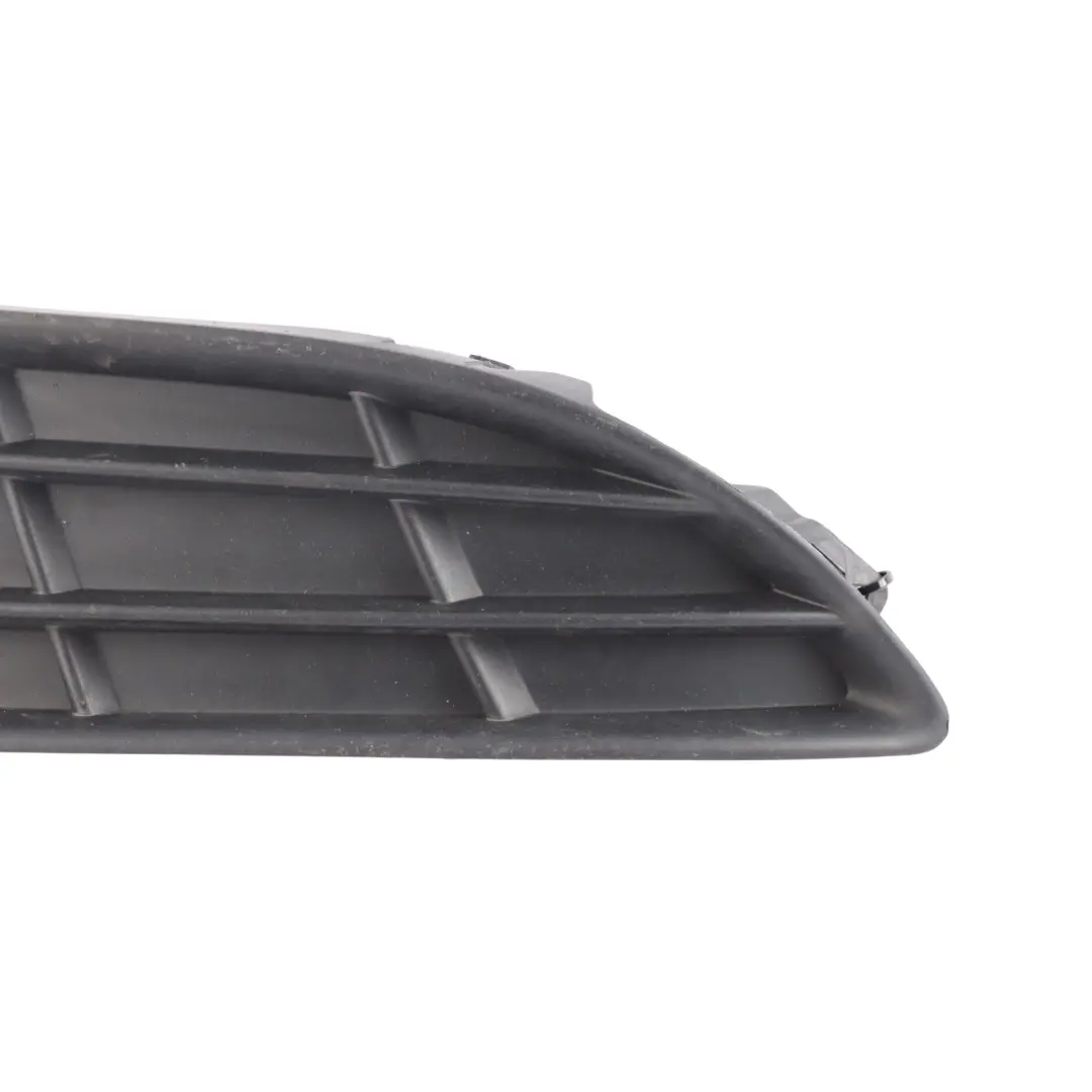 Mk1 Stoßstange Vorne Untere Gitter Rechts für Skoda Fabia 5J Roomster mit Teilenummer 5J0807368A Skoda Fabia 5J Roomster Mk1 Stoßstange Vorne Untere Gitter Rechts - SKU 5J0807368A - Teilenummer 5J0807368A