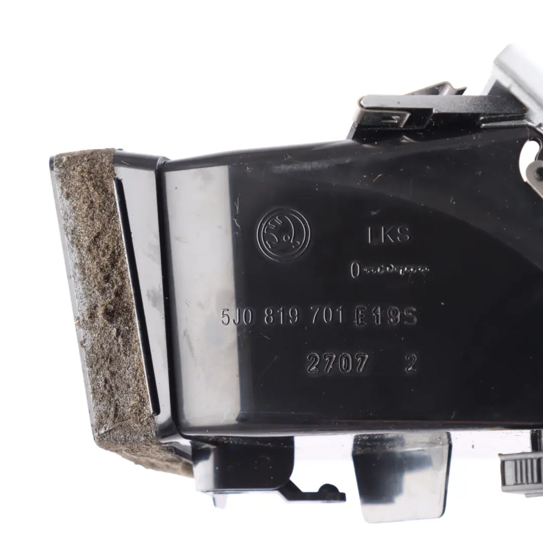 Skoda Fabia 5J Moldura Conducto Ventilación Delantero Izquierdo - SKU 5J0819701E - Número de pieza 5J0819701E