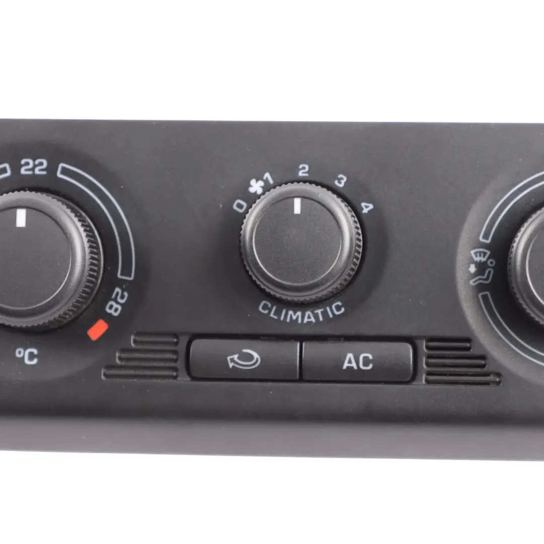 Skoda Fabia 5J Automatic A/C Air Condition Heater Control Switch - SKU 5J0820045 - Part number 5J0820045