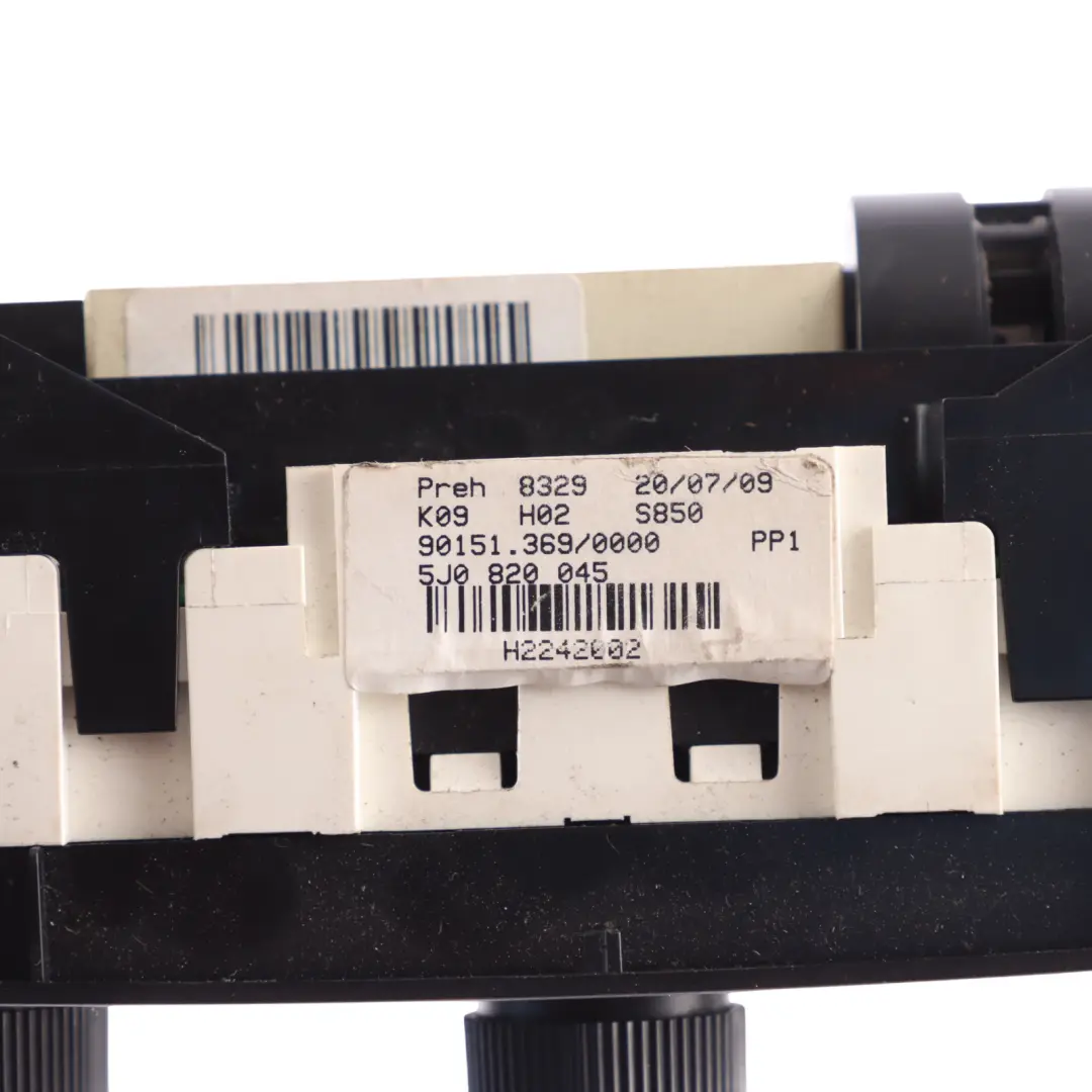 Skoda Fabia 5J Interrupteur Chauffage Climatisation Automatique - SKU 5J0820045 - Numéro de pièce 5J0820045