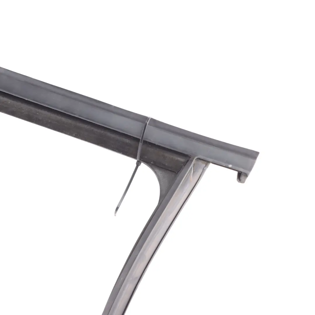 Puerta Delantera Ventana Guía Junta para Skoda Fabia 5J con número de pieza 5J0837431F Skoda Fabia 5J Puerta Delantera Ventana Guía Junta - SKU 5J0837431F - Número de pieza 5J0837431F