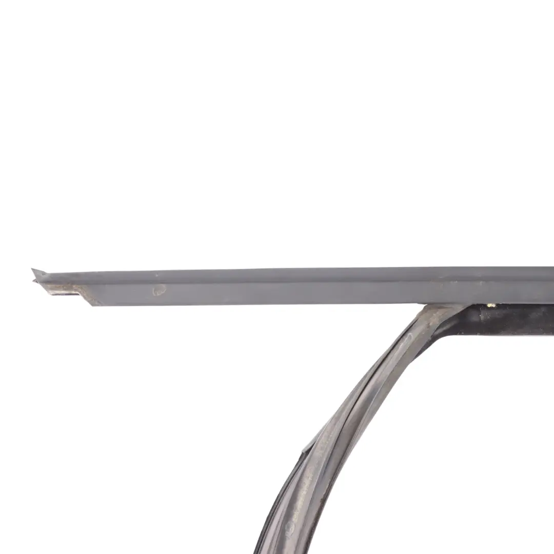 Puerta Delantera Ventana Guía Junta para Skoda Fabia 5J con número de pieza 5J0837431F Skoda Fabia 5J Puerta Delantera Ventana Guía Junta - SKU 5J0837431F - Número de pieza 5J0837431F