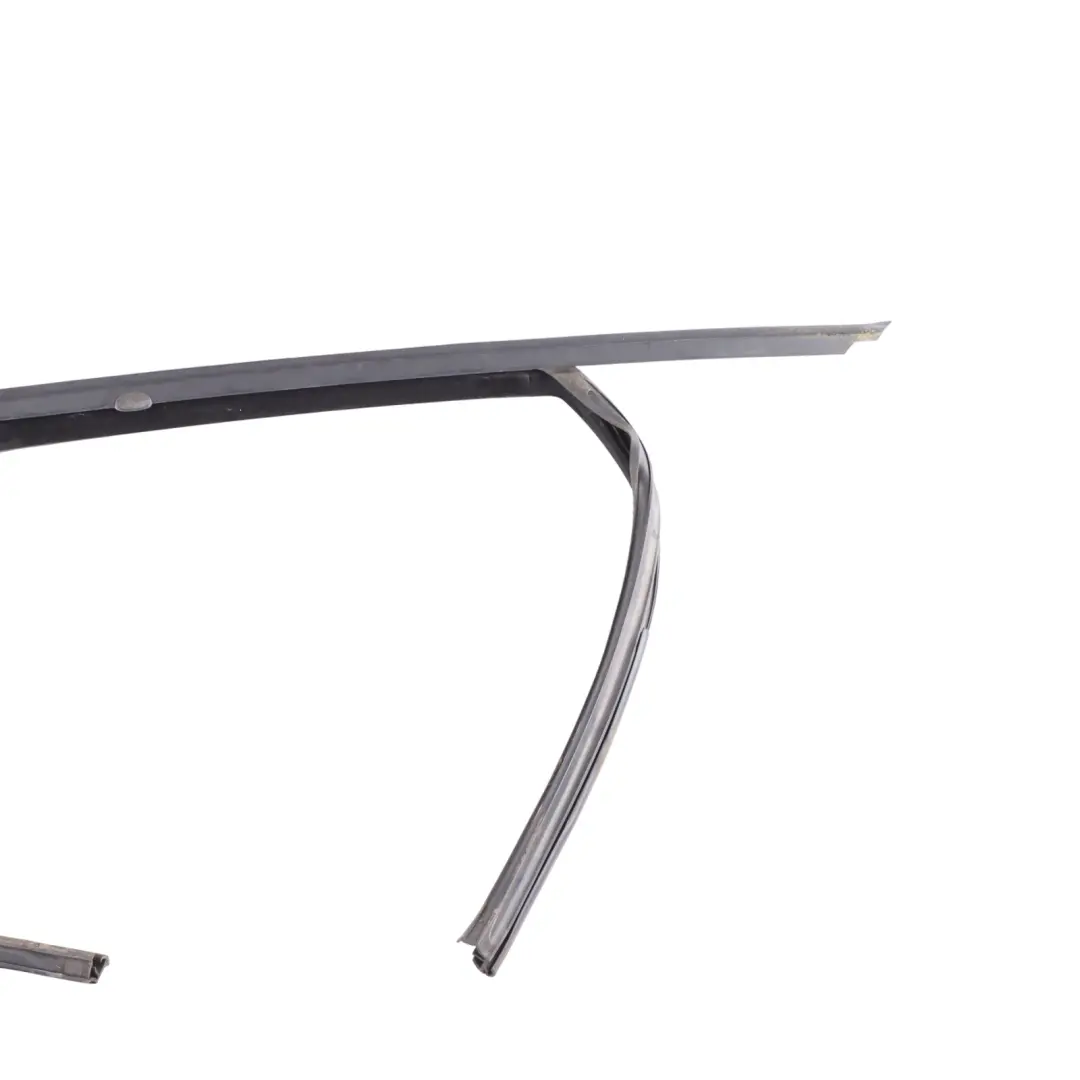 Skoda Fabia 5J Guarnizione Guida Finestrino Anteriore Destra - SKU 5J0837432F - Numero di parte 5J0837432F