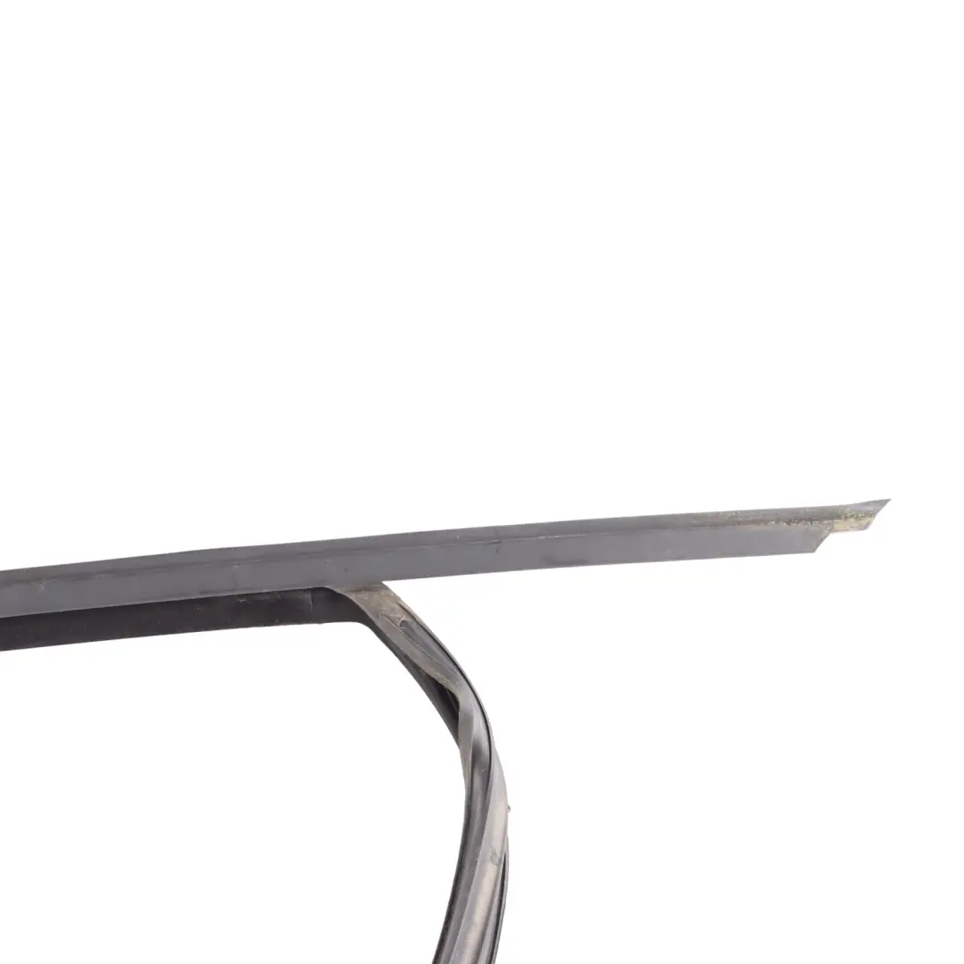 Puerta Delantera Ventana Guía Junta Derecho para Skoda Fabia 5J con número de pieza 5J0837432F Skoda Fabia 5J Puerta Delantera Ventana Guía Junta Derecho - SKU 5J0837432F - Número de pieza 5J0837432F