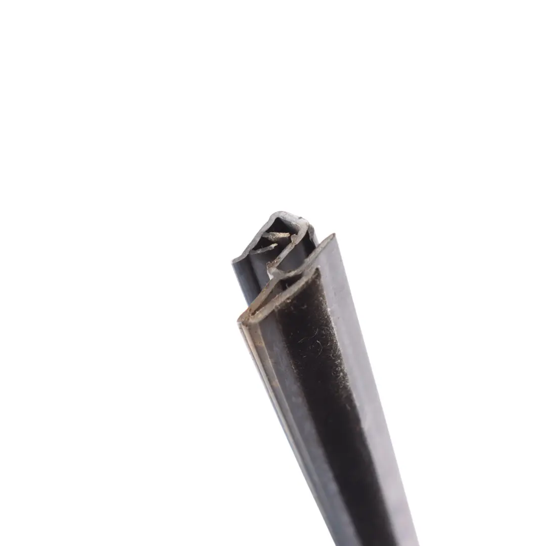 Joint D'Étanchéité De Vitre Arrière Gauche pour Skoda Fabia 5J à propos du numéro de pièce 5J6839479 Skoda Fabia 5J Joint D'Étanchéité De Vitre Arrière Gauche - SKU 5J6839479 - Numéro de pièce 5J6839479