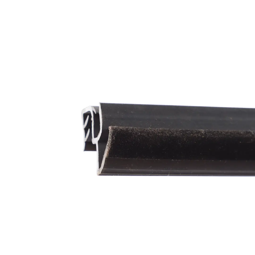 Joint D'Étanchéité De Vitre Arrière Droite pour Skoda Fabia 5J à propos du numéro de pièce 5J6839480 Skoda Fabia 5J Joint D'Étanchéité De Vitre Arrière Droite - SKU 5J6839480 - Numéro de pièce 5J6839480